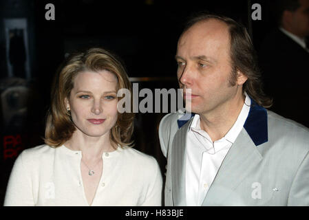 BRIDGET FONDA & Dwight Yoakam PANIC ROOM FILM PREMIERE CENTURY CITY LOS ANGELES USA 18 Mars 2002 Banque D'Images