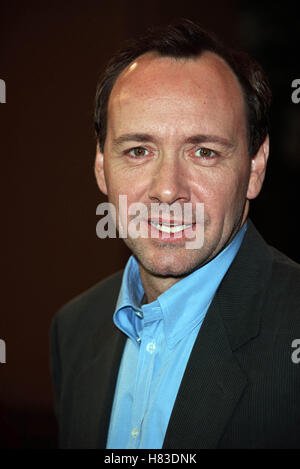 KEVIN SPACEY 'K-PAX' FILM PREMIERE LOS ANGELES USA 22 Octobre 2001 Banque D'Images