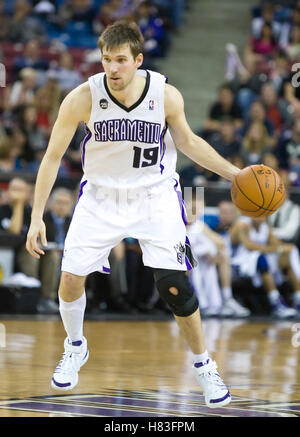 Le 27 novembre 2009, Sacramento, CA, USA ; Beno Udrih Sacramento Kings guard (19) au cours du troisième trimestre contre les Sacramento Kings, à l'ARCO Arena. Sacramento a battu New Jersey 109-96. Banque D'Images