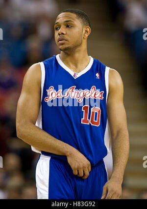 28 février 2010, Sacramento, CA, USA ; los angeles clippers guard Eric Gordon (10) au cours du troisième trimestre contre les Sacramento Kings, à l'arco arena. sacramento los angeles défait 97-92. Banque D'Images