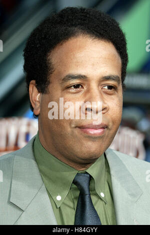 STANLEY CLARKE UNDERCOVER BROTHER PREM FILM UNIVERSAL CITYWALK BURBANK LOS ANGELES USA 30 mai 2002 Banque D'Images