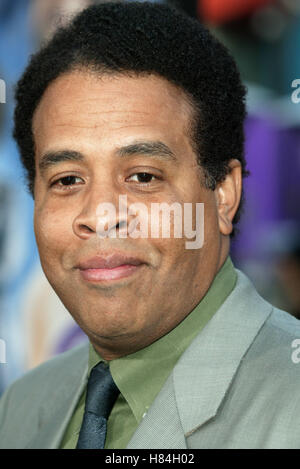 STANLEY CLARKE UNDERCOVER BROTHER PREM FILM UNIVERSAL CITYWALK BURBANK LOS ANGELES USA 30 mai 2002 Banque D'Images