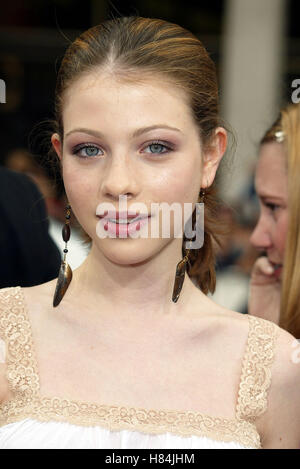 MICHELLE TRACHTENBERG SCOOBY-DOO WORLD PREMIERE GRUAMAN'S CHINESE THEATRE HOLLYWOOD LOS ANGELES USA 08 Juin 2002 Banque D'Images