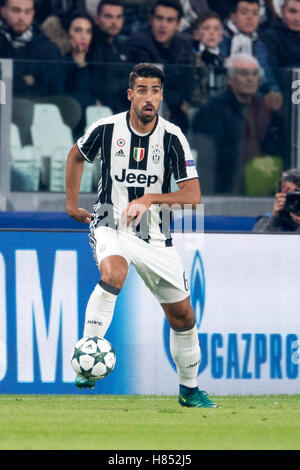 Torino, Italie. 2e Nov, 2016. Sami Khedira (Juventus) Football/Football : Ligue des Champions Groupe H match entre la Juventus FC 1-1 Olympique Lyonnais au Juventus Stadium à Turin, Italie . (Photo Maurizio Borsari/AFLO) Banque D'Images