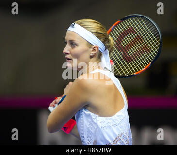 Strasbourg, Strasbourg. 10 novembre, 2016. Kristina Mladenovic en finale de la Fed Cup 2016 à Strasbourg Crédit : Jimmie48 Photographie/Alamy Live News Banque D'Images