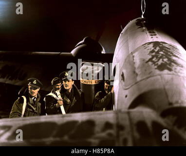 Helden der Lüfte, (CHEFS DES NUAGES) USA 1942, Regie : Michael Curtiz, DENNIS MORGAN (3.vl)  + James Cagney (re) Ausdruck : Flugzeug, uniforme Banque D'Images