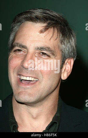 GEORGE CLOONEY FILM SOLARIS CINERAMA DOME PREMIERE HOLLYWOOD LOS ANGELES USA 19 novembre 2002 Banque D'Images