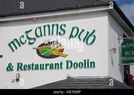 McGanns Pub à Doolin, Clare, Irlande Banque D'Images