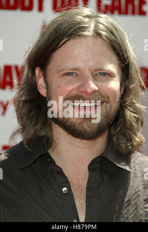 STEVE ZAHN DADDY DAY CARE PREMIERE FILM NATIONAL MANN WESTWOOD LOS ANGELES USA 04 mai 2003 Banque D'Images