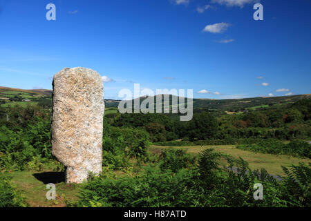 Le Jubilé de diamant stone sur Leusdon, Commune près de Poundsgate, Dartmoor, a été érigée en 2012. Banque D'Images