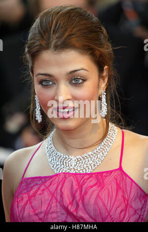 AISHWARYA RAI FESTIVAL DU FILM DE CANNES CANNES FRANCE 14 Mai 2003 Banque D'Images