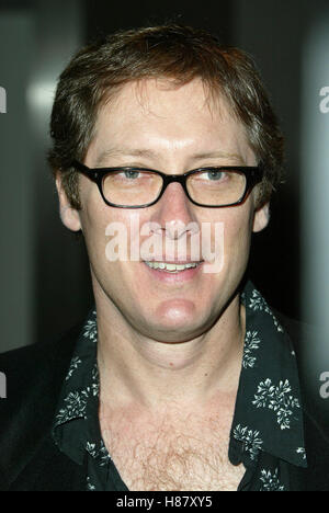 JAMES SPADER Les documents du Pentagone PREMIERE PACIFIC DESIGN CENTER LOS ANGELES LA USA 04 Mars 2003 Banque D'Images