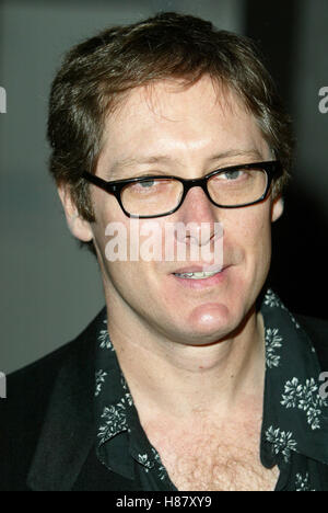 JAMES SPADER Les documents du Pentagone PREMIERE PACIFIC DESIGN CENTER LOS ANGELES LA USA 04 Mars 2003 Banque D'Images