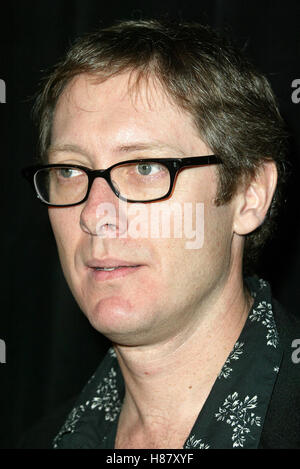 JAMES SPADER Les documents du Pentagone PREMIERE PACIFIC DESIGN CENTER LOS ANGELES LA USA 04 Mars 2003 Banque D'Images