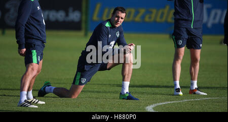 La République d'Irlande John O'Shea au cours d'une séance de formation à l'équipe du Centre national d'entraînement de la FAI, Dublin. Banque D'Images