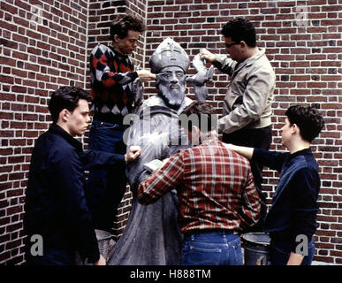 Die Himmelsstürmer, (LE CIEL NOUS AIDER/garçons catholique) USA 1985, Regie : Michael Dîner, KEVIN DILLON, STEPHEN GEOFFREYS, MALCOLM DANARE, Patrick Dempsey, Andrew McCARTHY Ausdruck : Heiliger, Statue Banque D'Images