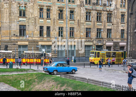 Vue sur la rue Ruska près de la place Rynok à Lviv, Ukraine Banque D'Images