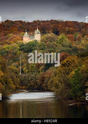 Castell Coch en automne, près de Cardiff. Pays de Galles Banque D'Images