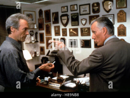 Ein wahres Verbrechen, (true crime) USA 1998, Regie : Clint Eastwood, CLINT EASTWOOD, JAMES WOODS, clé : Abzeichen, Auszeichnungen Banque D'Images