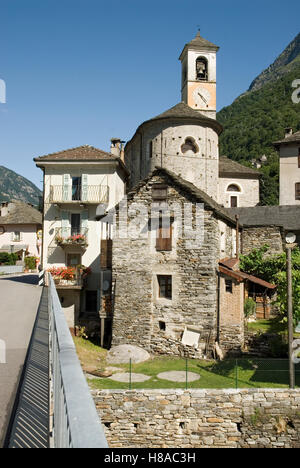 Église paroissiale Madonna Degli Angeli, église Notre Dame des Anges, Lavertezzo, Tessin, Suisse, Europe Banque D'Images