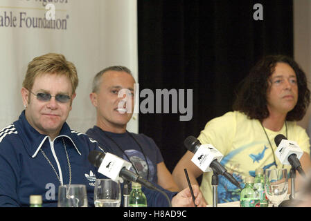 ELTON JOHN CURT SMITH ET ROLAND ORZABAL 8ÈME ANDRE AGASSI GRAND SLAM ÊTRE MGM GRAND HOTEL LAS VEGAS Etats-unis 13 Octobre 2003 Banque D'Images