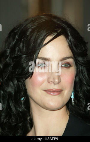 CARRIE-ANNE MOSS MATRIX REVOLUTIONS WORLD FILM DISNEY CONCERT HALL LOS ANGELES USA 27 Octobre 2003 Banque D'Images