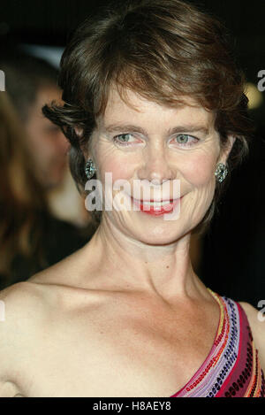 CELIA IMRIE CALENDAR GIRLS AFI FILM FESTI CINERAMA DOME LA HOLLYWOOD USA 06 novembre 2003 Banque D'Images