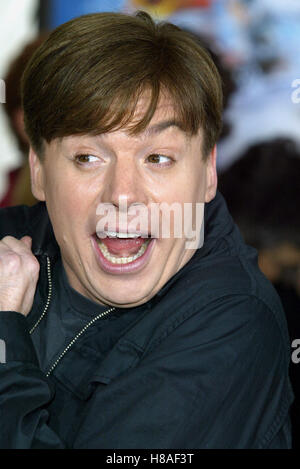 MIKE MYERS DR. SEUSS' THE CAT IN THE HAT CITYWALK UNIVERSAL STUDIOS LA USA 08 novembre 2003 Banque D'Images