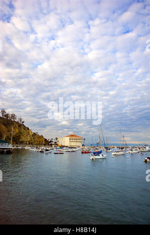 L'Avalon Ballroom / Casino sur Catalina Island au large de la côte de la Californie du Sud à l'aube Banque D'Images
