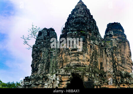 Dévas statues, Pont à Angkor Thom, Angkor, Siem Reap, Cambodge, Banque D'Images