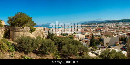 Une vue de la forteresse (Fort) dans la ville de Réthymnon sur l'île grecque de Crète. Crédit photo : Brian Hickey/Alamy Banque D'Images