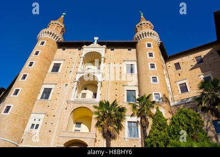 Le Palazzo Ducale, le Palais Royal, Urbino, Marches, Italie Banque D'Images