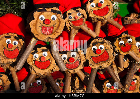 Tió de Nadal, Feria de Santa Lucía, Foire de Santa Lucia, Fira de Santa Llúcia, Noël, Navidad, Barcelone, Catalogne Banque D'Images