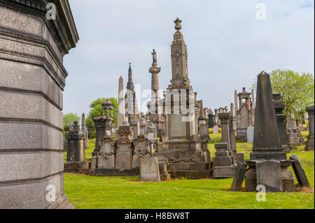 Tombes et monuments de la Nécropole de l'Est à Glasgow en Écosse Banque D'Images