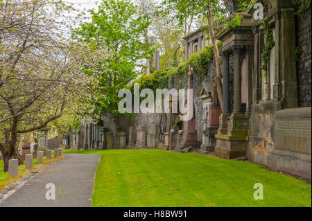 Tombes et monuments de la Nécropole de l'Est à Glasgow en Écosse Banque D'Images