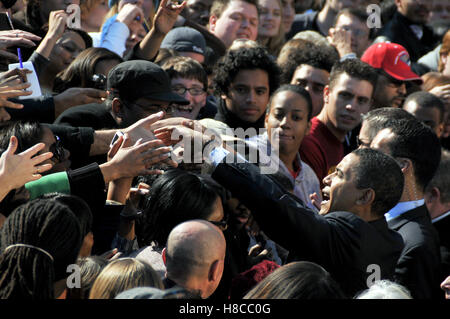 La présidence démocratique Sen. Barack Obama lors d'un rassemblement à la place de Rodney, le 3 février 2008 à Wilmington, Delaware. Banque D'Images
