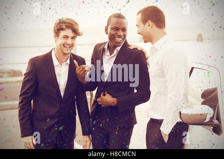 Les hommes de parler d'amis Banque D'Images