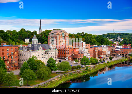 Augusta, Maine, USA, sur les toits de la rivière. Banque D'Images