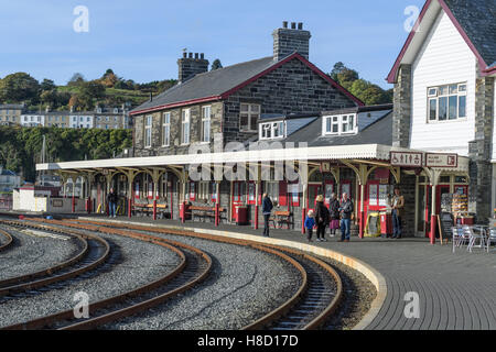 Porthmadog station du Ffestiniog Railway. Banque D'Images