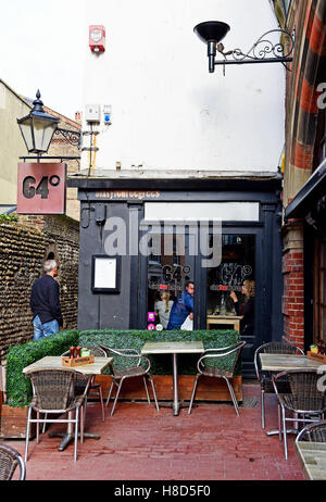 Les Soixante-quatre degrés dans le restaurant Lanes Brighton UK Banque D'Images