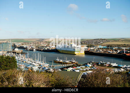 Ferry Transmanche Côte d'Albâtre quitte Newhaven Harbour East Sussex UK Banque D'Images