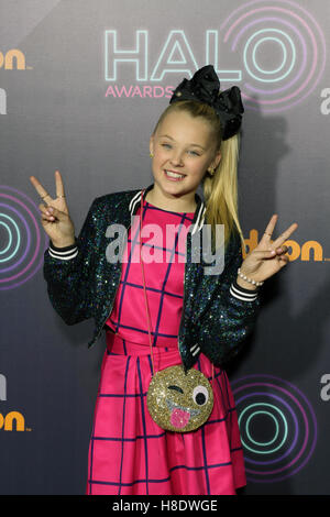 New York, New York, USA. Nov 11, 2016. Halo Awards Nickelodeon 2016 tenue à pier 36 à New York City. Des stars à pied le tapis orange. Credit : Bruce Cotler/Globe Photos/ZUMA/Alamy Fil Live News Banque D'Images