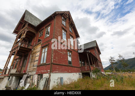 Abandonner maison en bois en Oppheim, Norvège Banque D'Images
