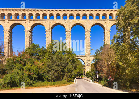 Aqueduc de roquefavour monument historique Ventabren, Aix en Provence, France, Europe. Banque D'Images