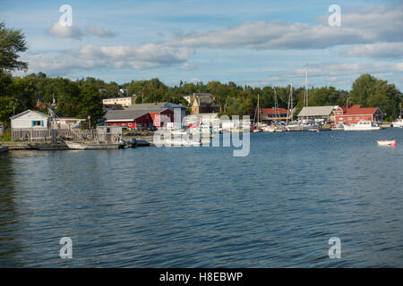 Voilier sur le lac Bras d'Or Baddeck Cape Breton, Nova Scotia Canada Banque D'Images