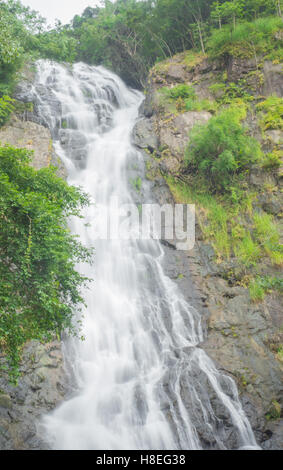 Sarika cascade dans le parc Nation Khao Yai, Thaïlande Nakhon Nyok Asie Banque D'Images