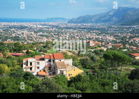 Vue à partir de la cathédrale de Monreale Monreale, Monreale, Sicile, Italie, Europe Banque D'Images