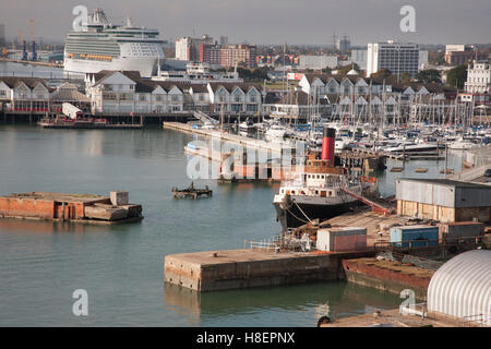 Remorqueur amarré vétéran Calshot à Southampton, Royaume-Uni Banque D'Images