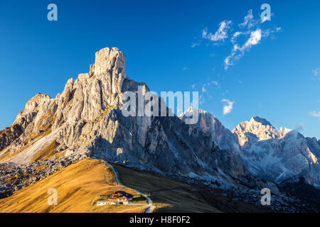 La Gusela, Nuvolau gruppe, Tyrol du sud, montagnes des Dolomites, Passo Giau, Dolomites, Italie Banque D'Images