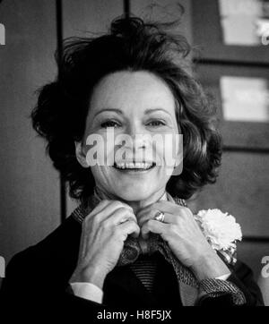 Rosalynn Carter se débat avec un foulard flyaway. Beaucoup d'Américains d'oeil sur l'épouse du président en tant que femme d'une dignité tranquille. Banque D'Images